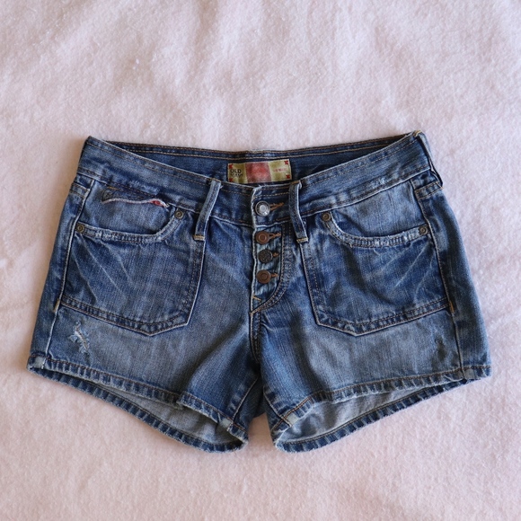 Old Navy Pants - OLD NAVY VINTAGE DENIM SHORTS BUTTON FLY - SIZE 1